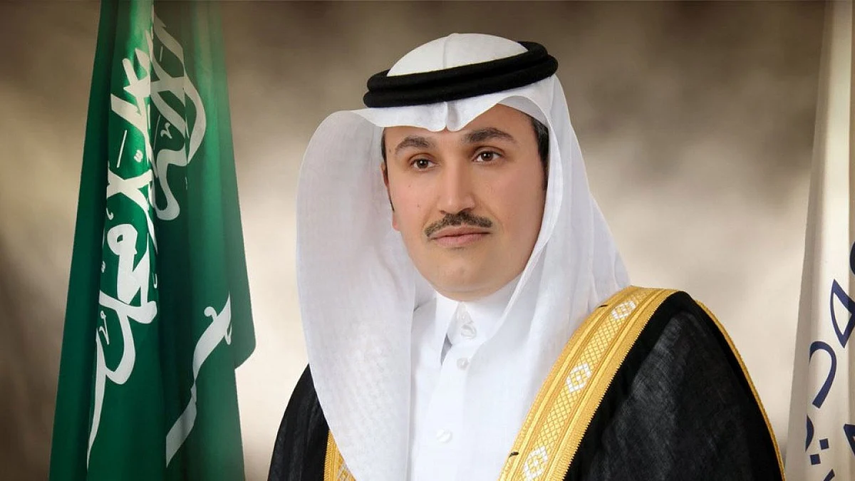 وزير النقل يقف على المشروعات التطويرية في ميناء الملك عبدالعزيز بالدمام 