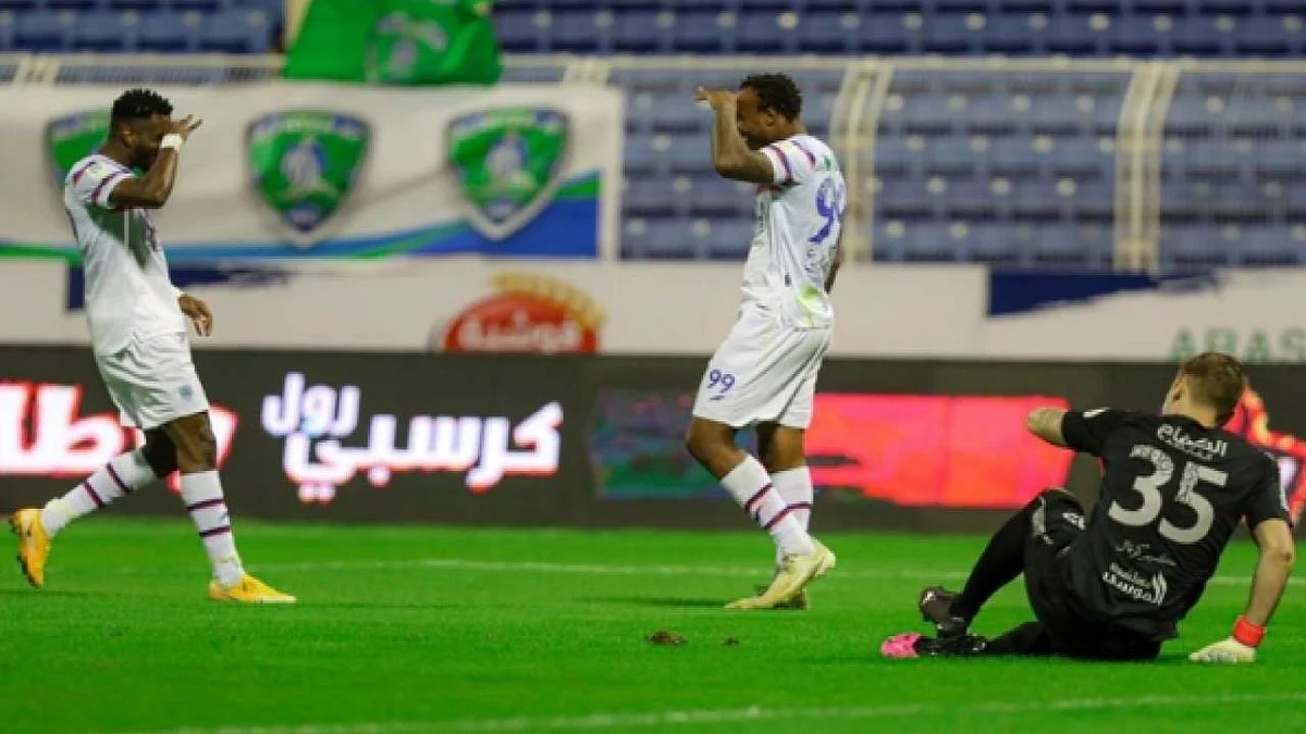 أبها يفوز على الفتح بثلاثية