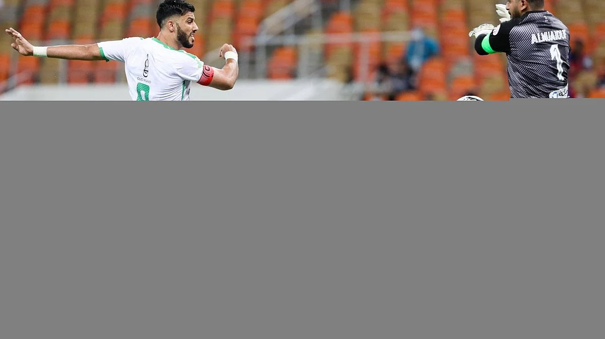 «المسابقات» توافق على نقل مباراة الأهلي والهلال خارج «الجوهرة المشعة»