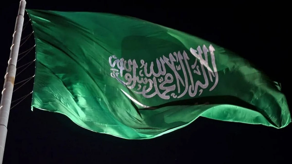 نشرة «عاجل».. افتتاح قمة مبادرة الشرق الأوسط الأخضر.. و انتظام طلبة المرحلتين المتوسطة والثانوية في الدراسة