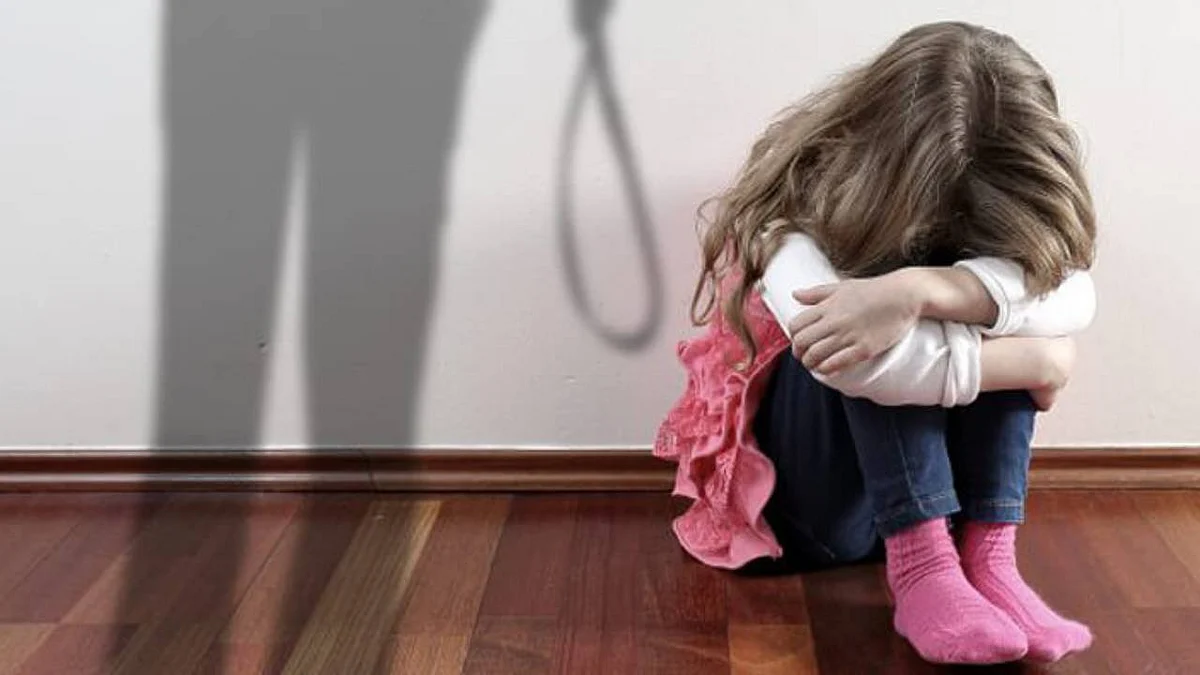 فيديو يوثق إحدى حالات التعنيف المنزلي.. والعنف الأسري يتفاعل