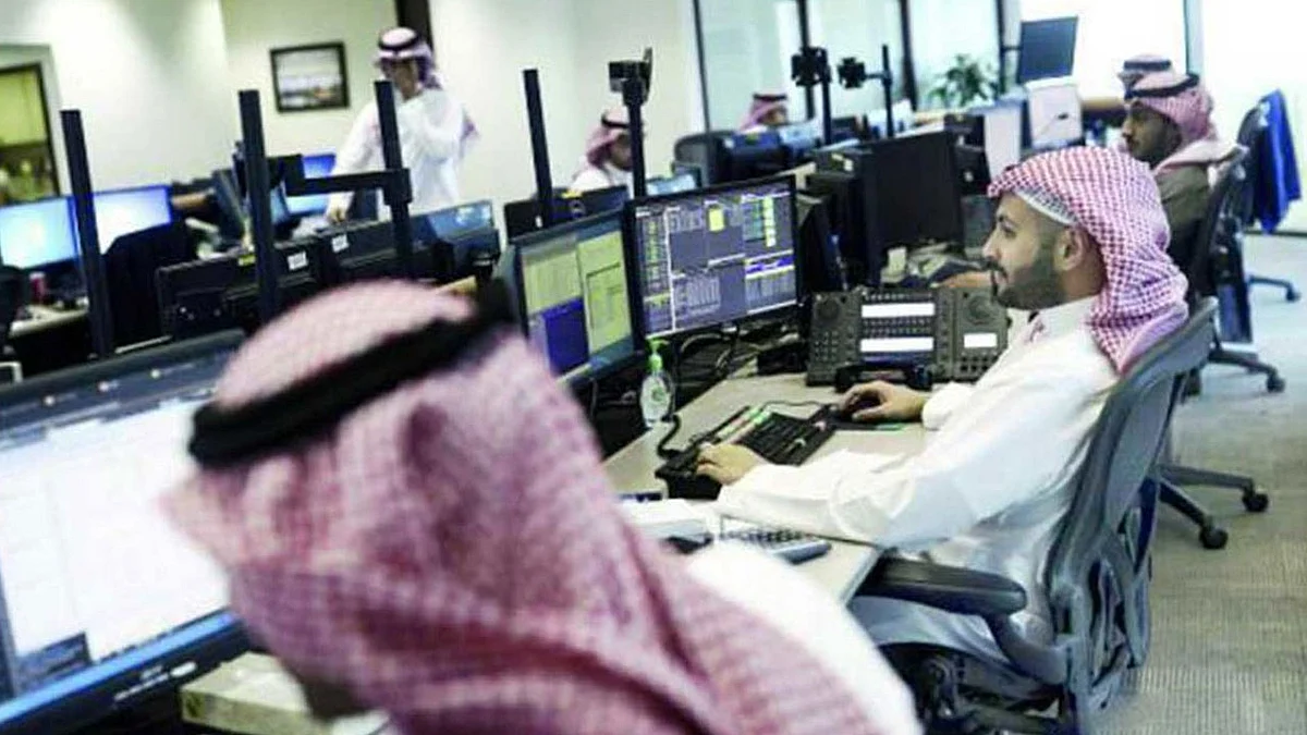 «الموارد البشرية» توضح مدة صلاحية إلغاء بلاغ التغيب عن العمل