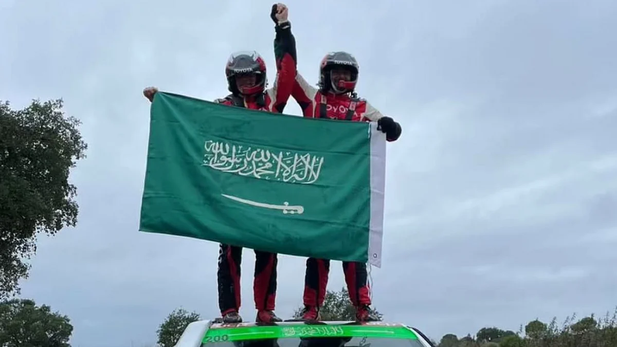 يزيد الراجحي بطلًا لكأس العالم للراليات الصحراوية