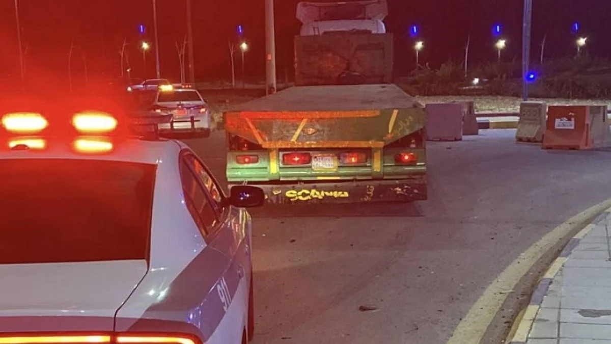بالفيديو.. ضبط سائق شاحنة متهور على طريق «الملك فيصل- جدة»