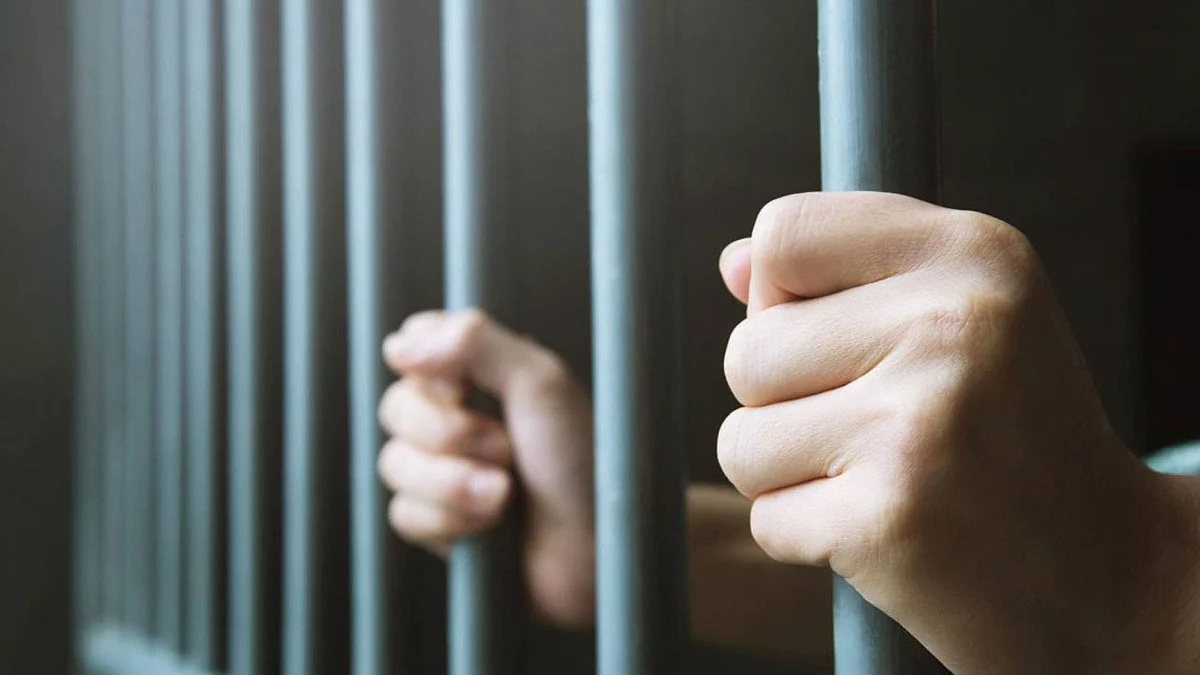 الحكم بسجن كاتب سعودي لإساءته وتشهيره برجل أعمال على «تويتر»