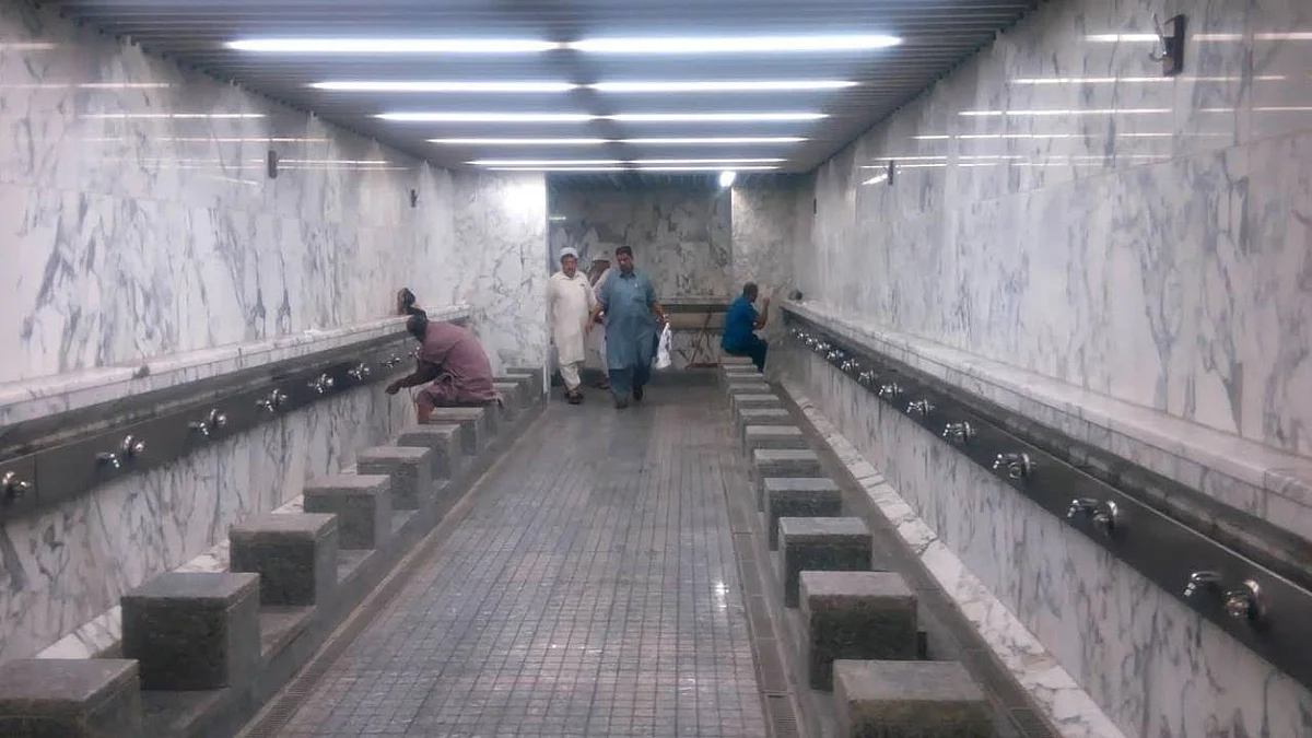 خطة لإعادة تدوير مياه الوضوء بدورات مياه المسجد الحرام