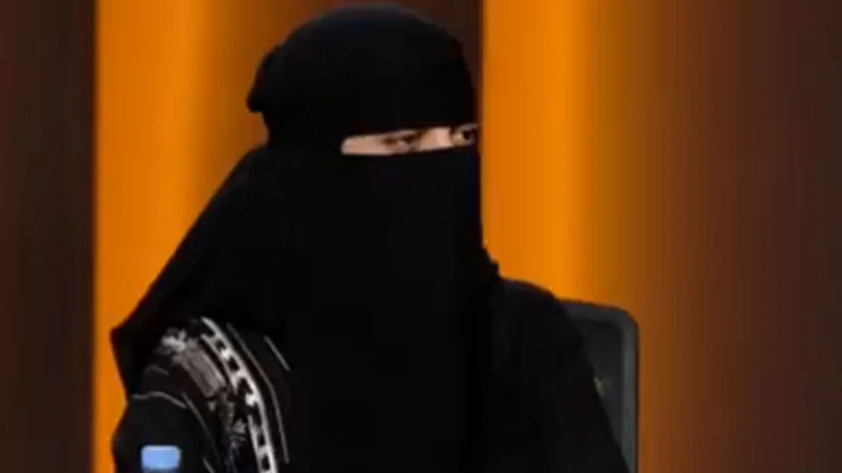 مواطنة تبتكر حافلة ذاتية القيادة وتعمل بالكهرباء.. ما قصتها؟