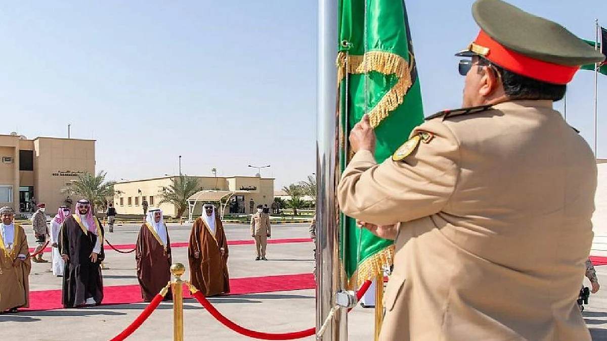 برعاية ولي العهد.. نائب وزير الدفاع يفتتح مقر القيادة العسكرية الموحدة بالرياض