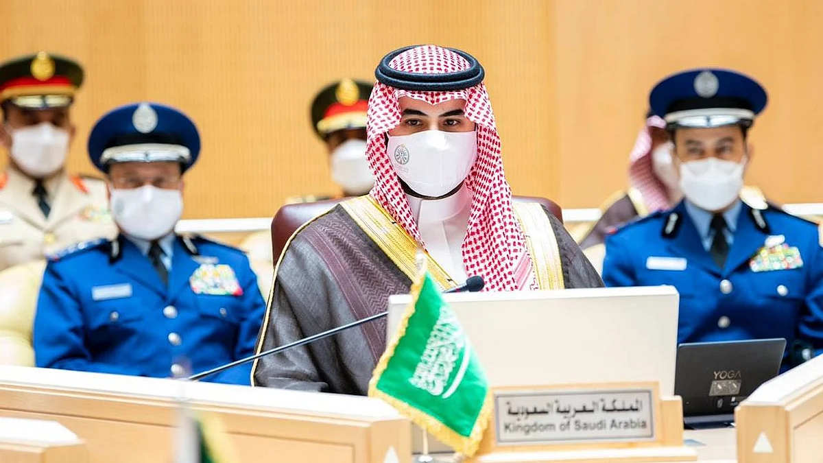 الأمير خالد بن سلمان: اجتماع وزراء الدفاع الخليجي بحث أوجه التنسيق والتكامل في المجال الدفاعي