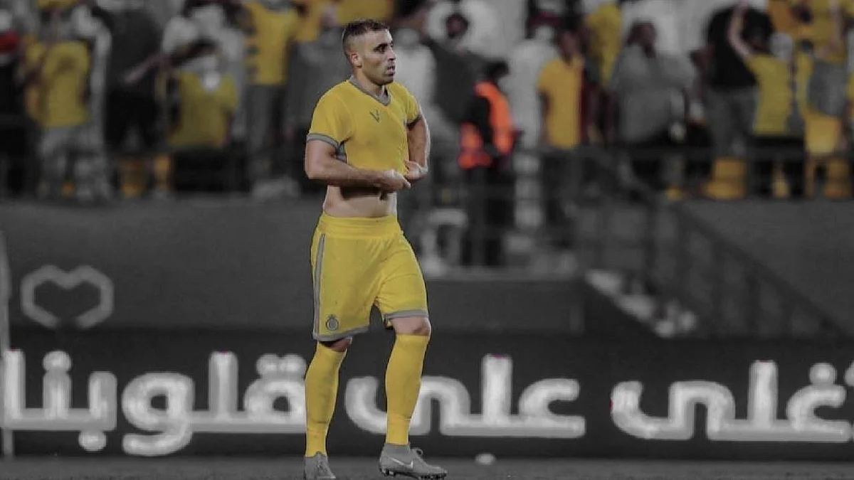حمدالله من قمة المجد إلى فسخ العقد.. ماذا قدم المغربي بألوان النصر؟