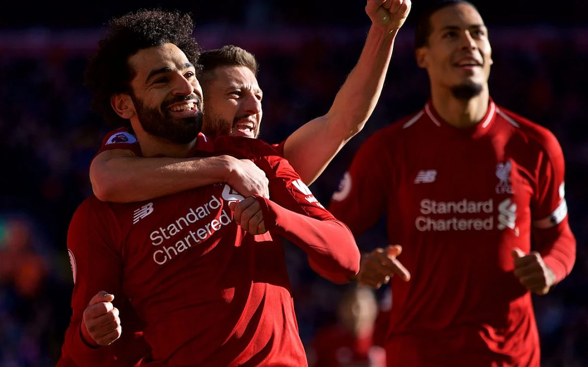 ليفربول يعتلي صدارة الدوري الإنجليزي بثنائية في فولهام