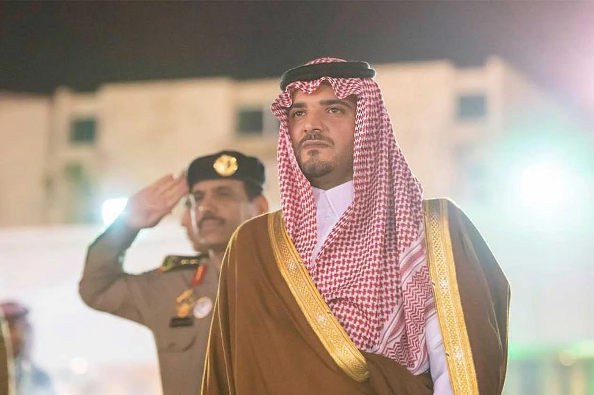 بالصور.. وزير الداخلية يرعى حفل تخريج الدورات التأهيلية للأمن العامّ