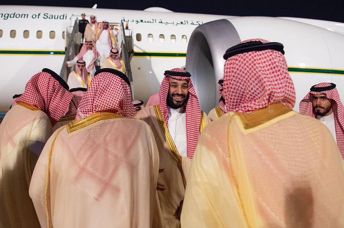 ولي العهد يصل إلى الشرقية قادمًا من الرياض