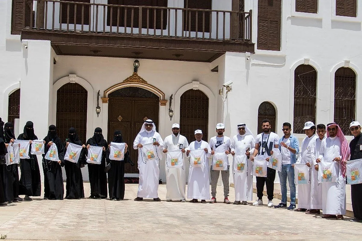 بالصور.. 32 متطوعًا ومتطوعة يشاركون في مبادرة لدعم السياحة البيئية بالطائف