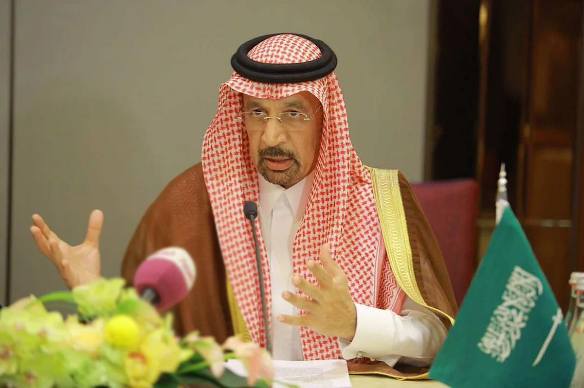 الفالح ينفي تأثير الأعمال التخريبية على إمدادات النفط السعودي ويدعو القوى العالمية للقيام بـ«واجبها»