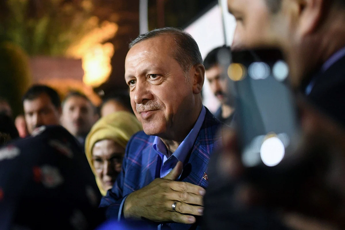 صحيفة ألمانية: لا تصدقوا ابتسامة أردوغان