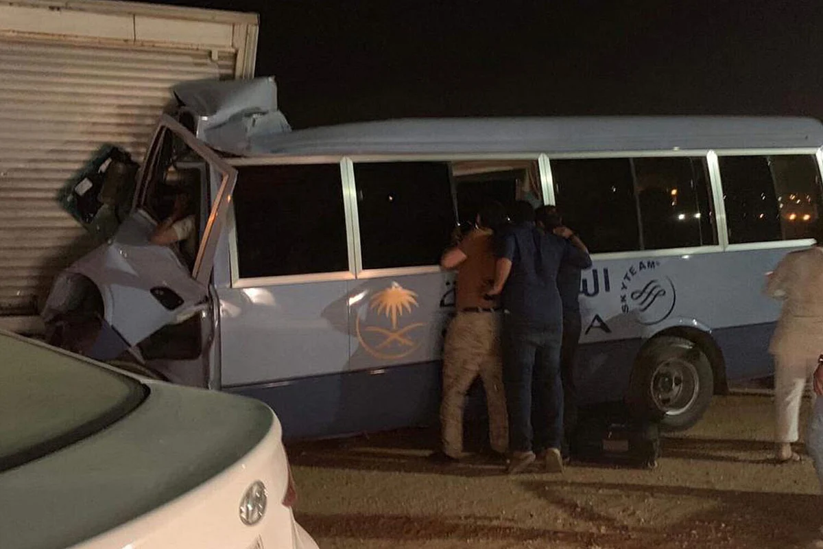 تعرض مضيفات بـ«الخطوط السعودية» لحادث مروع بالرياض .. ومصادر «عاجل»: وفاة واحدة وإصابات متعددة