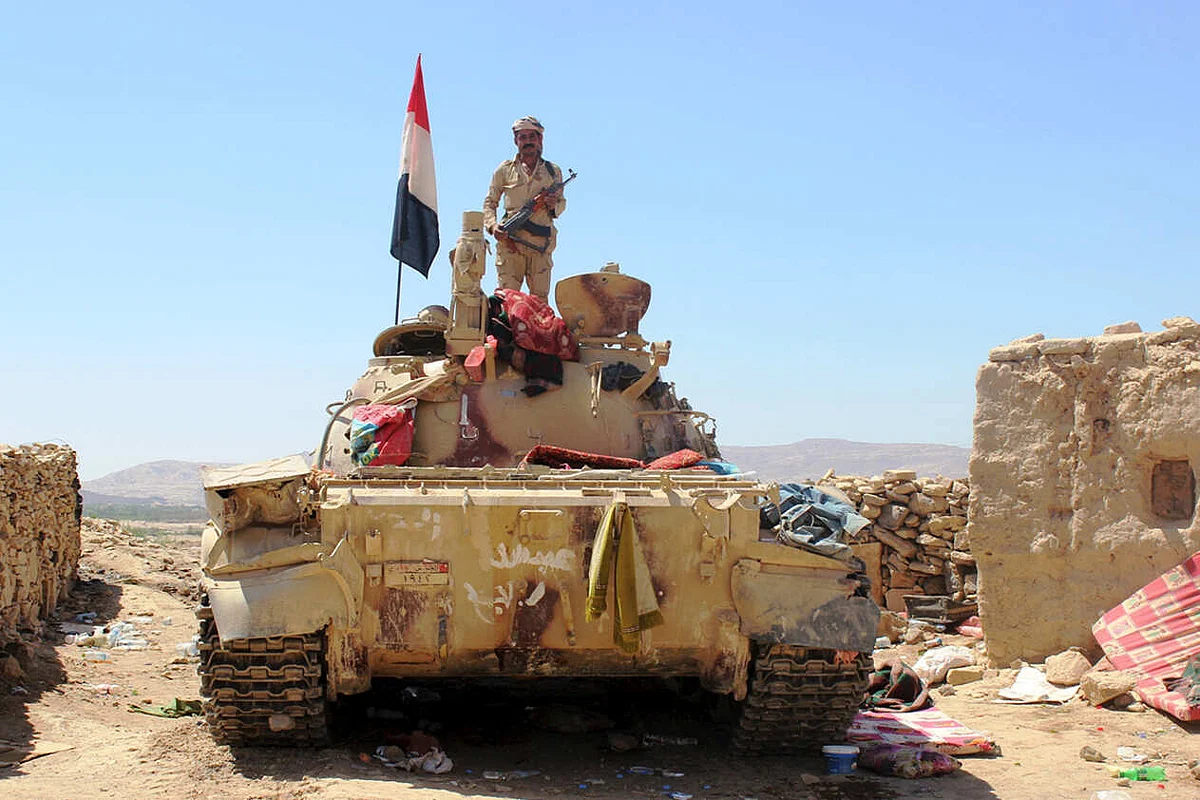 الجيش اليمني يعلن مقتل عناصر من الميليشيا الحوثية إثر غارات للتحالف في حجة