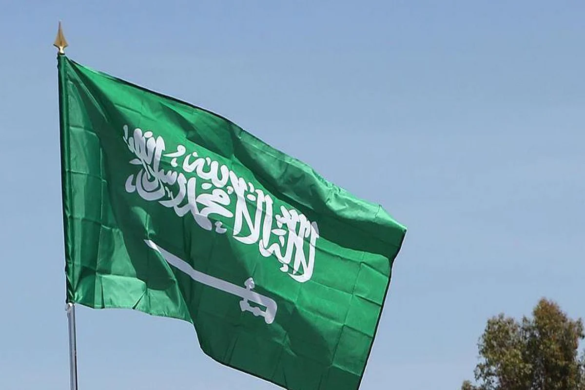 التعنت ضد تجديد رخص العمل للمؤسسات القطرية.. الدوحة تدّعي والمملكة تخرس الألسنة