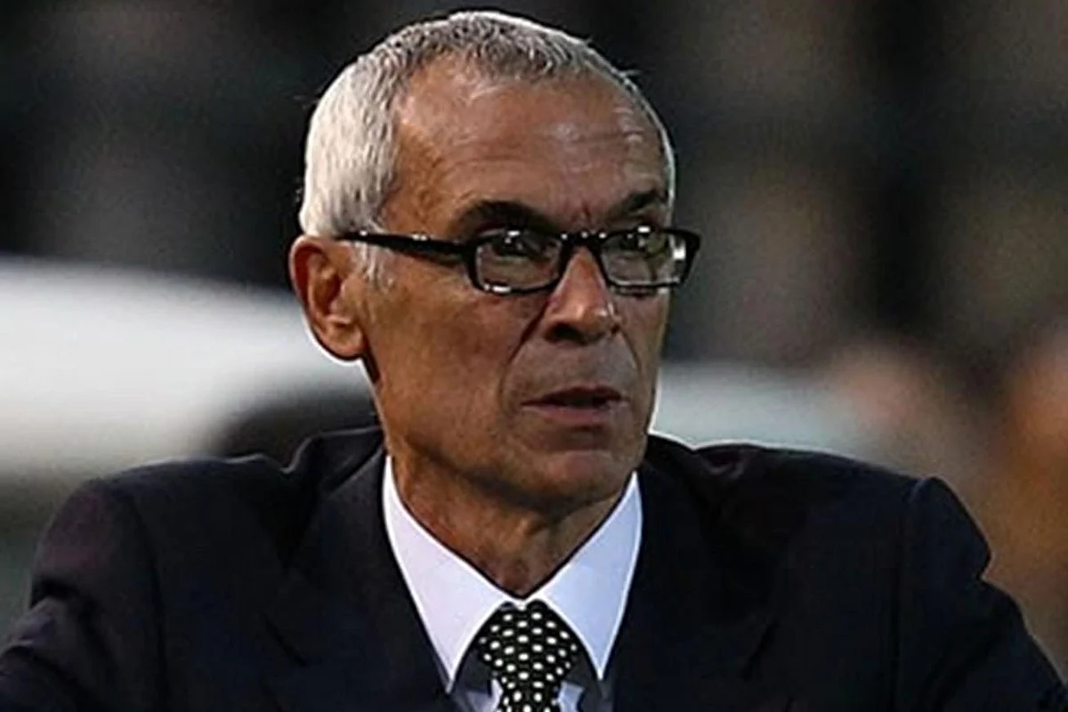 إقالة الأرجنتيني كوبر من تدريب المنتخب الأوزبكي لسوء النتائج