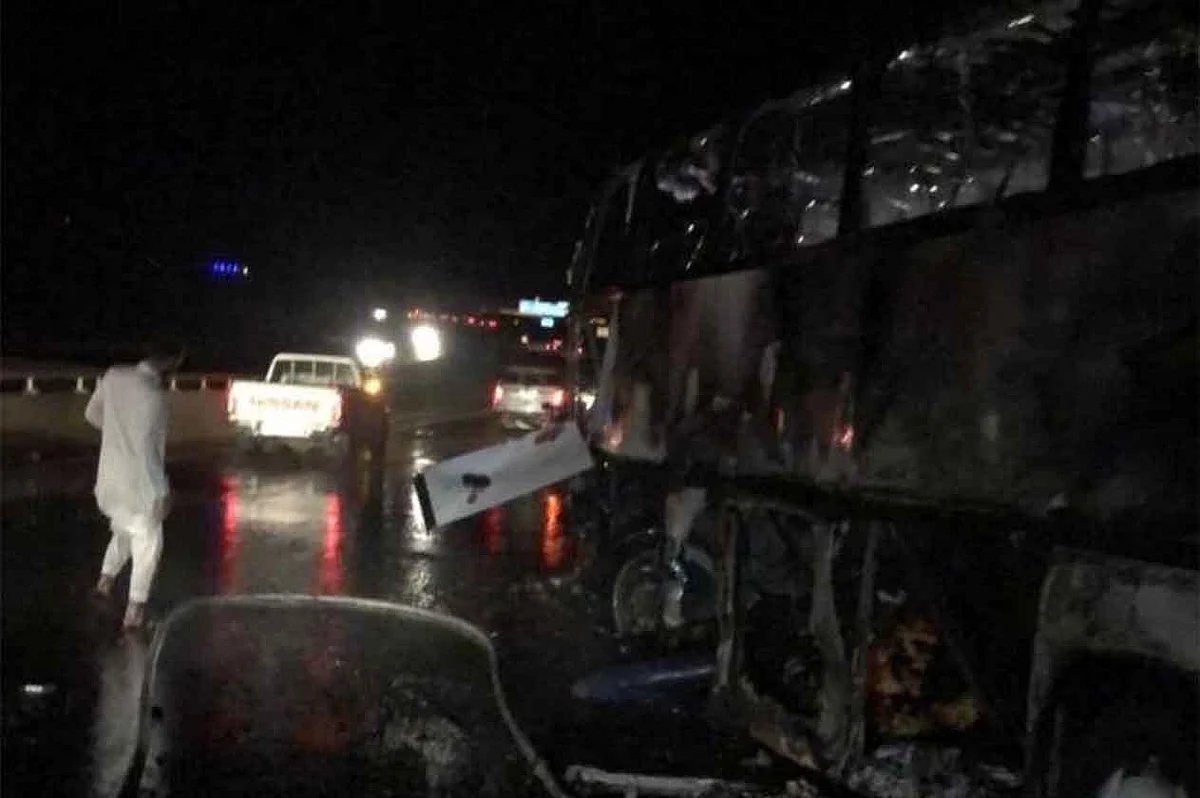 أمير المدينة يوجه بالعناية الكاملة بمصابي حادث طريق الهجرة
