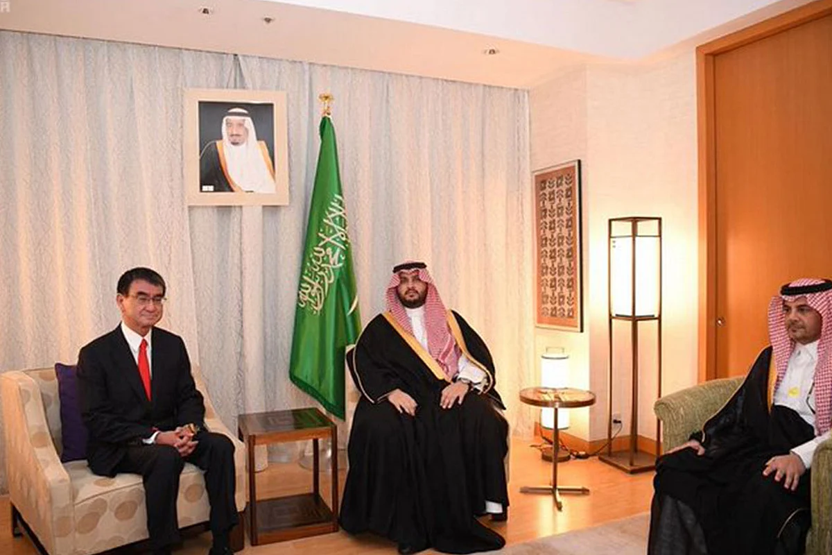 الأمير تركي بن محمد يلتقي وزير الدفاع الياباني ويبحث تطوير العلاقات