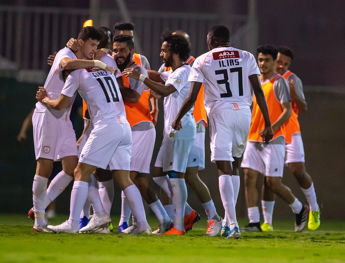 «الشباب» يمنح كل لاعب 20 ألف ريال مكافأة بعد الفوز على الوحدة