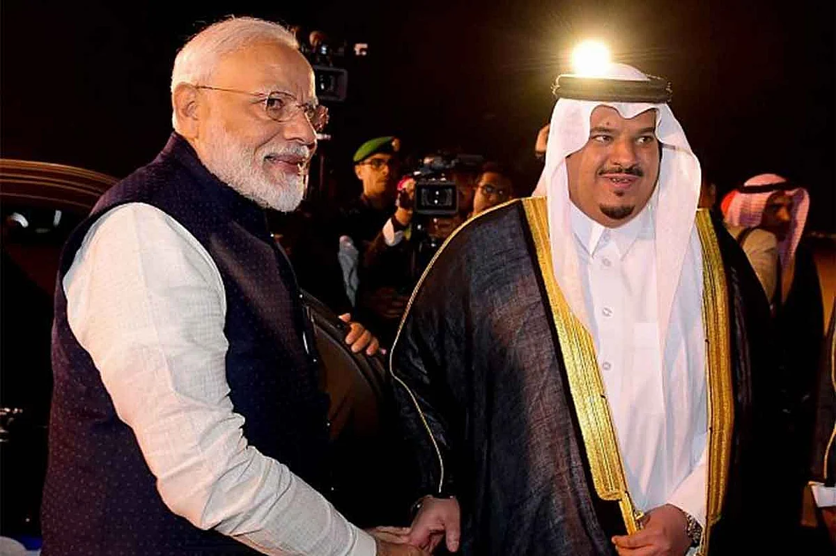 رئيس وزراء الهند ناريندرا مودي يغادر الرياض