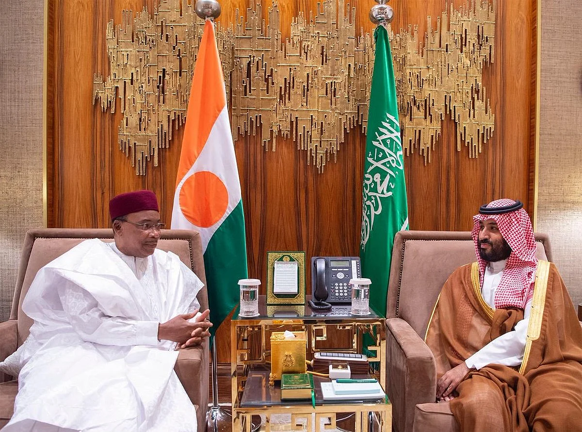 ولي العهد يبحث مع رئيس النيجر أوجه التعاون الثنائي بين البلدين