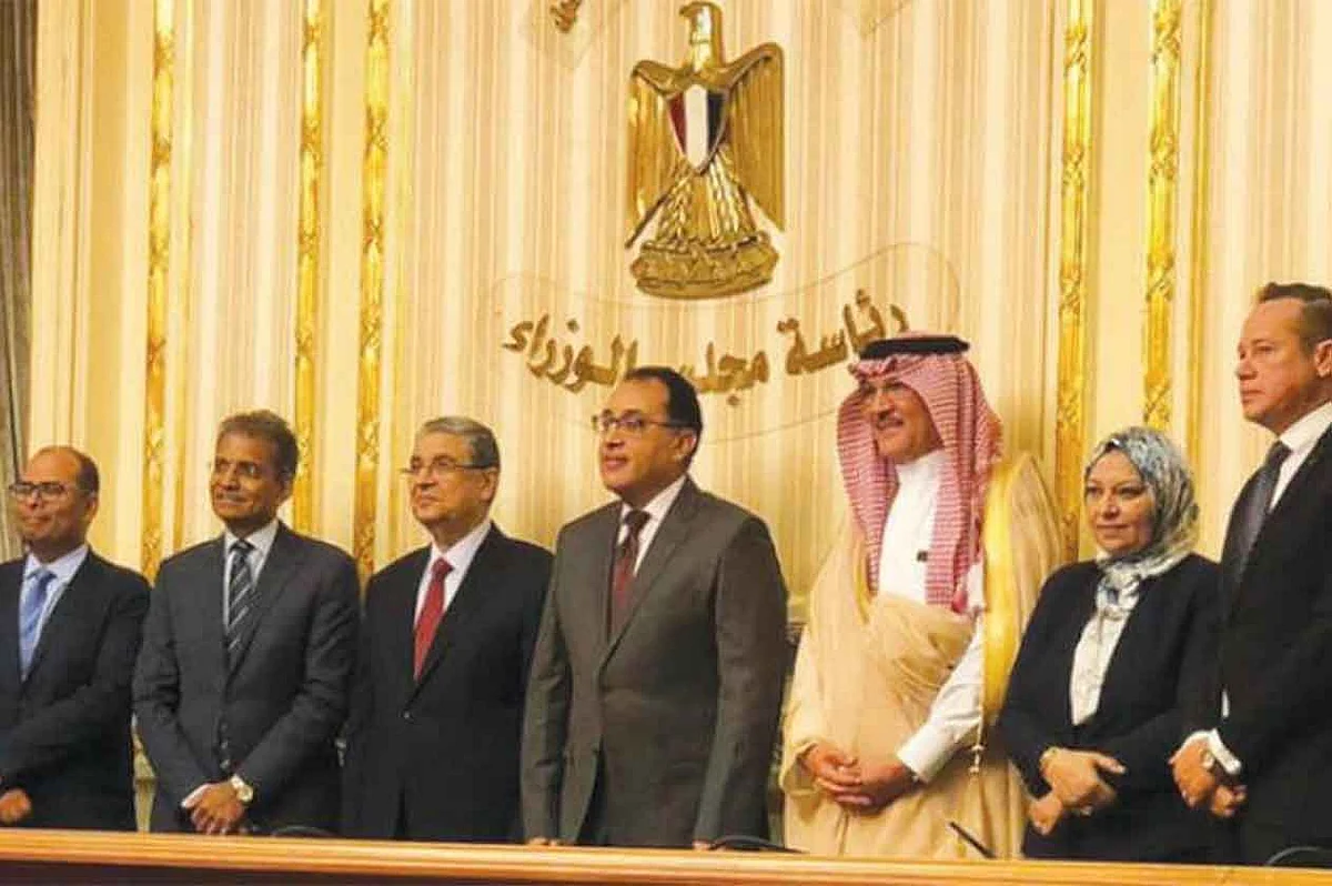 «أكوا باور» توقع اتفاقية شراء الطاقة لمشروع توليد الكهرباء بالطاقة الشمسية في مصر
