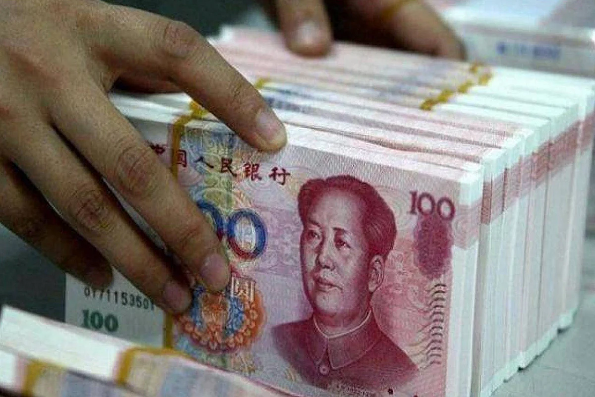 الصين تحدِّد السعر المرجعي لليوان عند أعلى مستوى منذ أغسطس