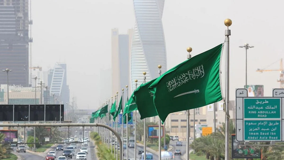 حقوق الإنسان: السعودية تحاسب كل من يقصر في حقوق العمالة