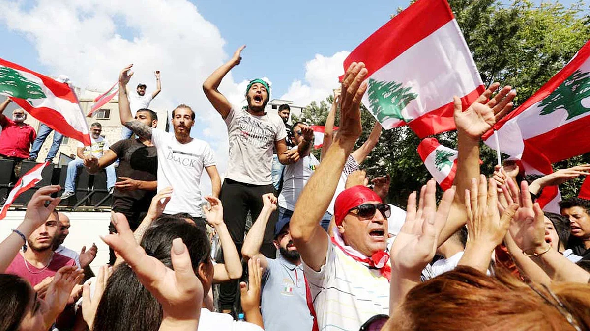 عون: الفساد يهدد اقتصاد لبنان.. وأدعو المتظاهرين للحوار