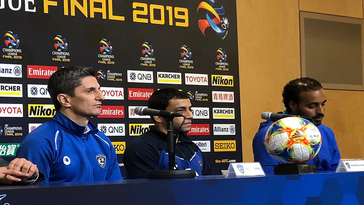 لوشيسكو: الهلال موجود في اليابان من أجل الفوز بدوري آسيا