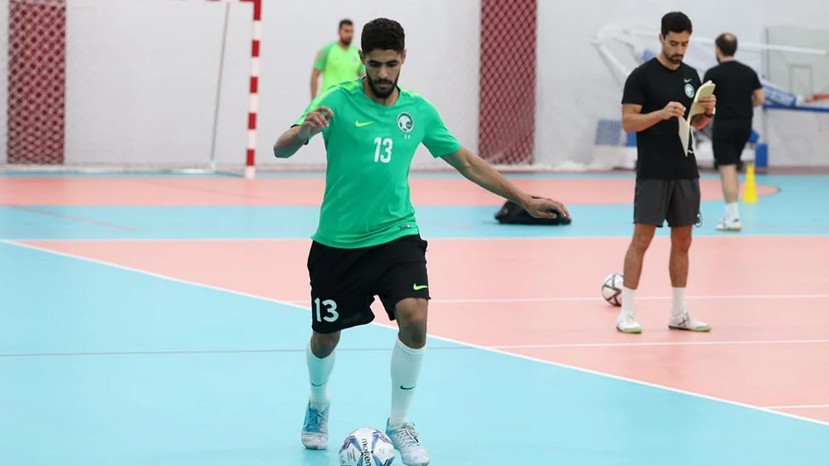 «أخضر الصالات» يستعدّ لكأس آسيا بمواجهة مصرية