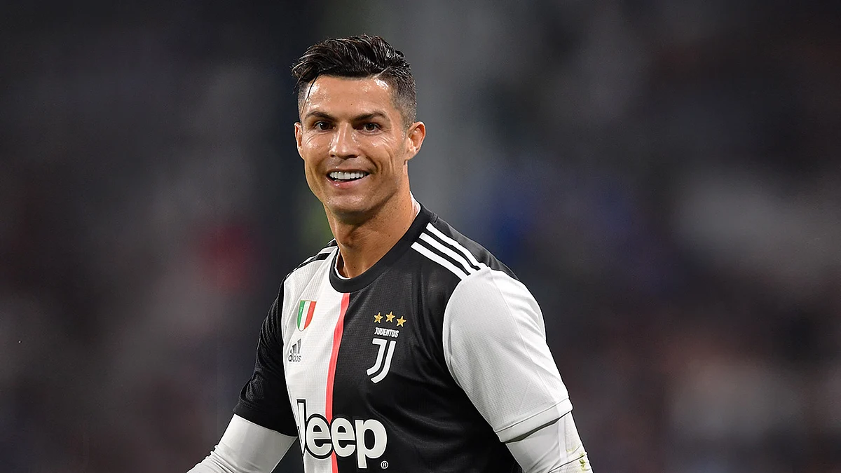 رونالدو خارج تشكيلة الدوري الإيطالي المثالية لشهر نوفمبر