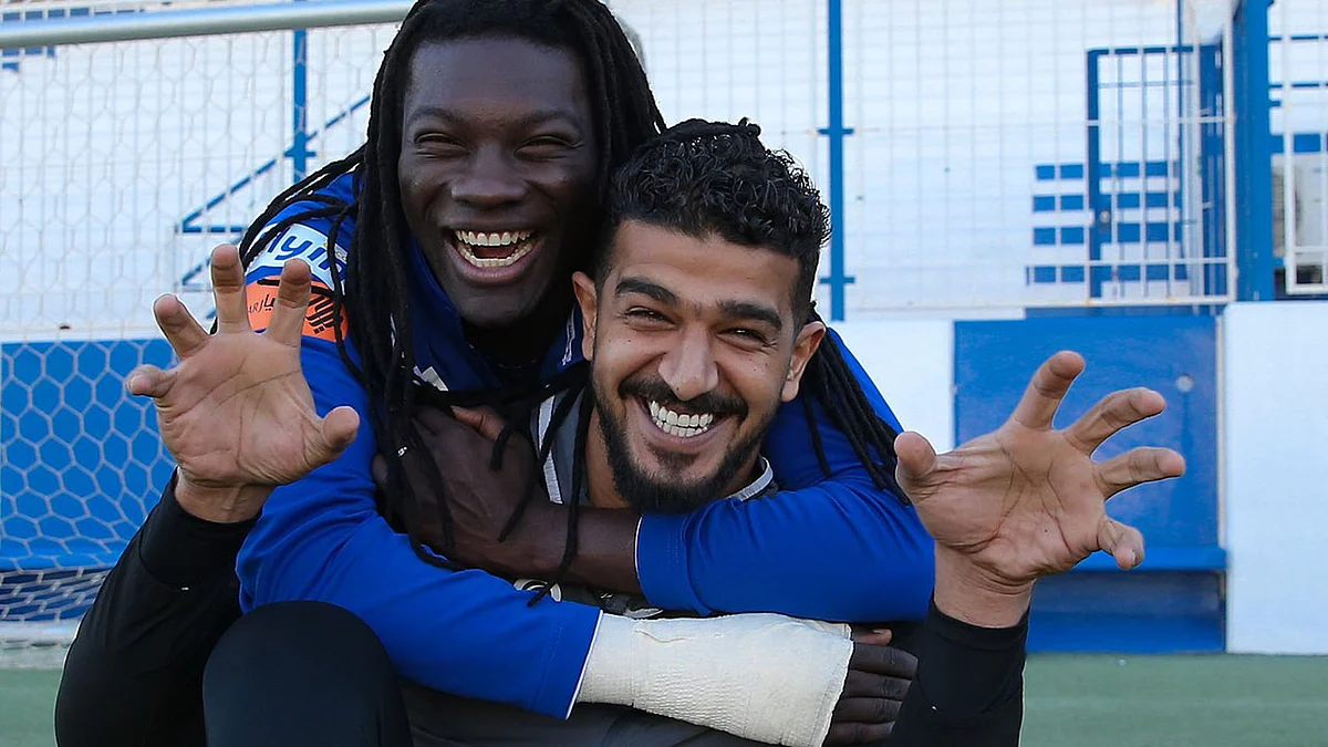 بالفيديو.. قائد طائرة القصيم لنجوم الهلال: أهلًا بأبطال آسيا ورابع العالم