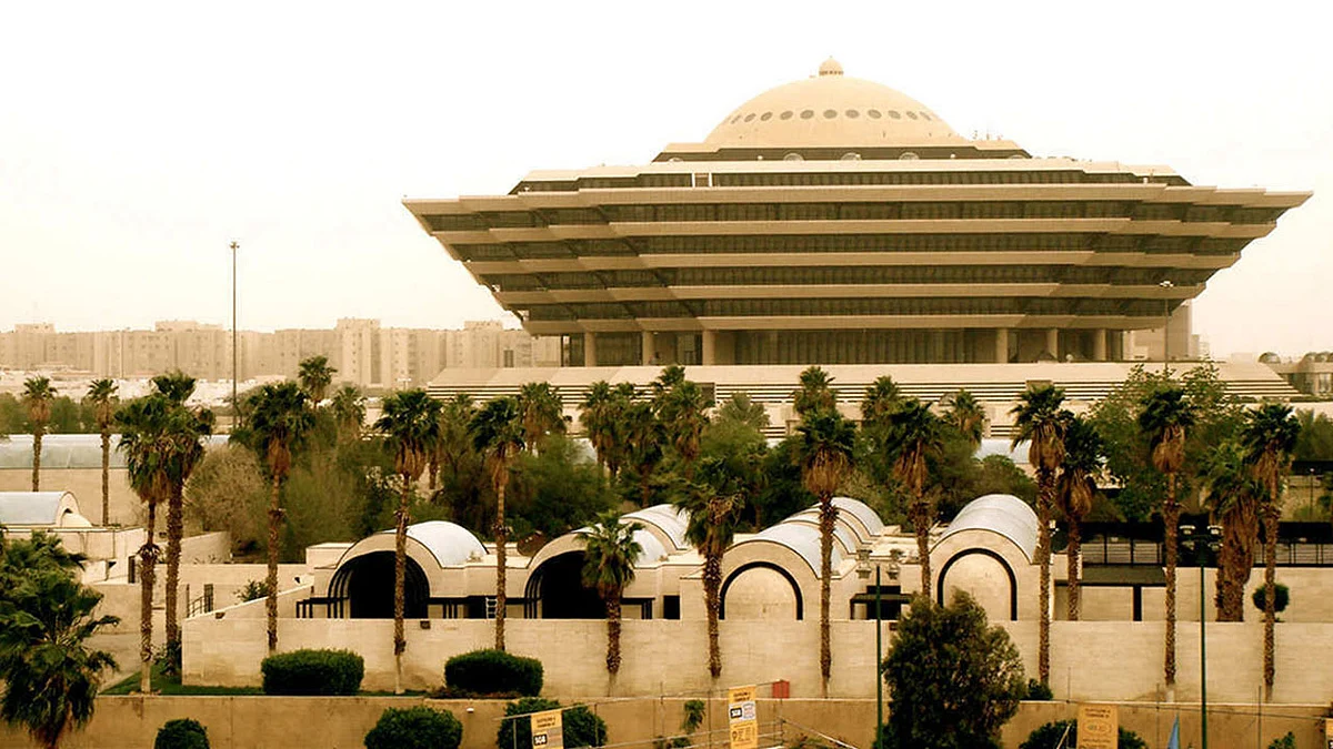لائحة نظام المرور الجديد تحدد آلية احتساب نقاط المخالفات