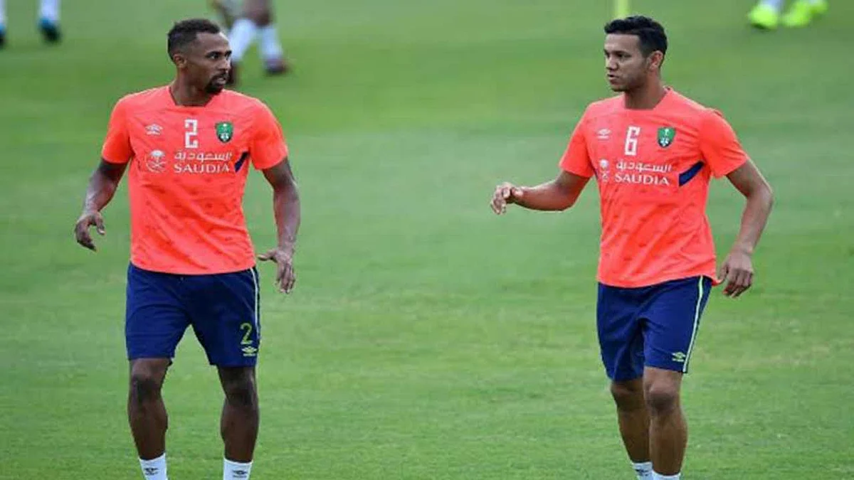 ضربة موجعة للأهلي قبل كلاسيكو الهلال