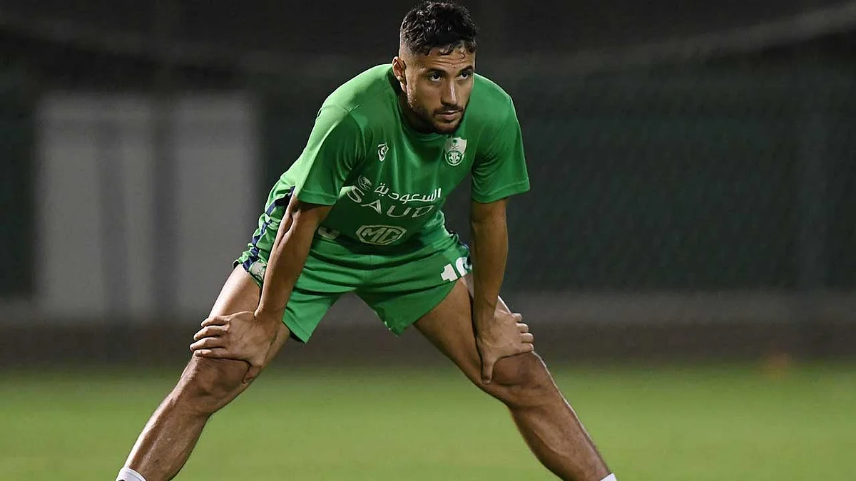 «كلاسيكو» الهلال والأهلي يحرم بلايلي من حفل جوائز «كاف»