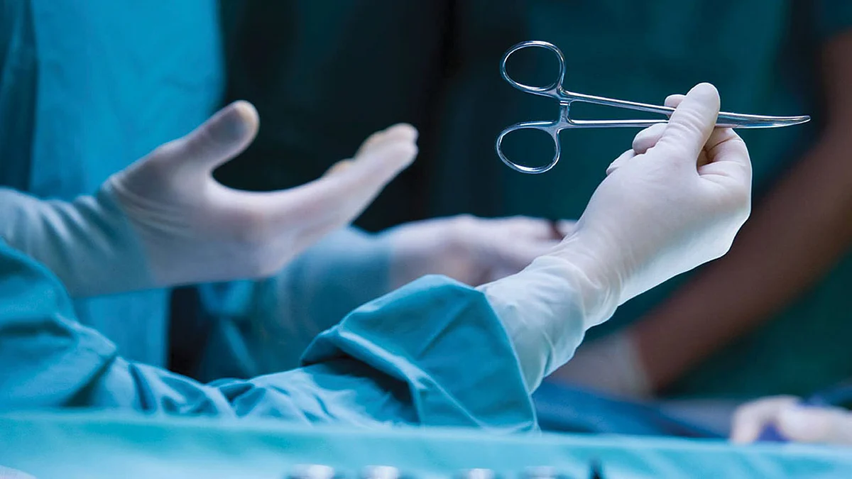 فريق طبي ينقذ حياة مصاب بنزيف حاد في تجويف البطن بمستشفى الملك عبدالعزيز