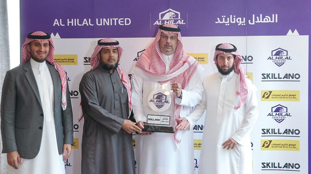 هلال جديد يضيء سماء دبي.. دشنه الأمير عبدالله بن مساعد