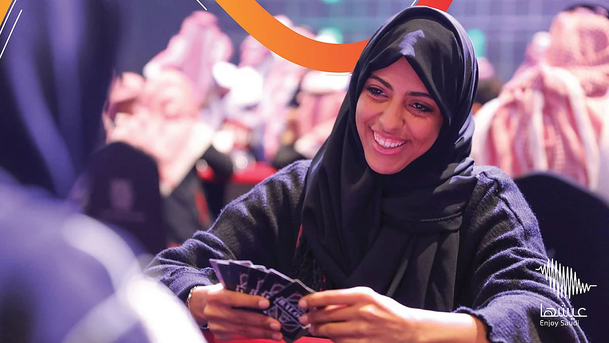 بالصور.. حماس وروح تنافسية بأول مشاركة نسائية ببطولة شتاء الرياض للبلوت