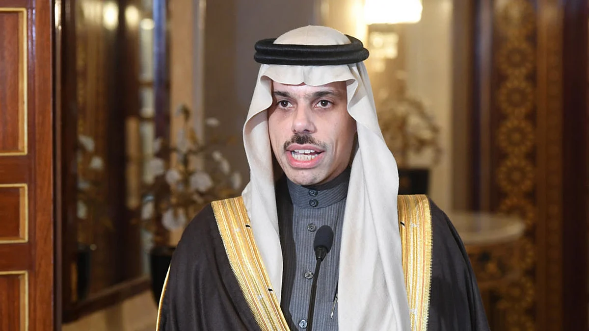 وزير الخارجية: صواريخ الحوثي تؤكد عدم جديتها في حل أزمة اليمن