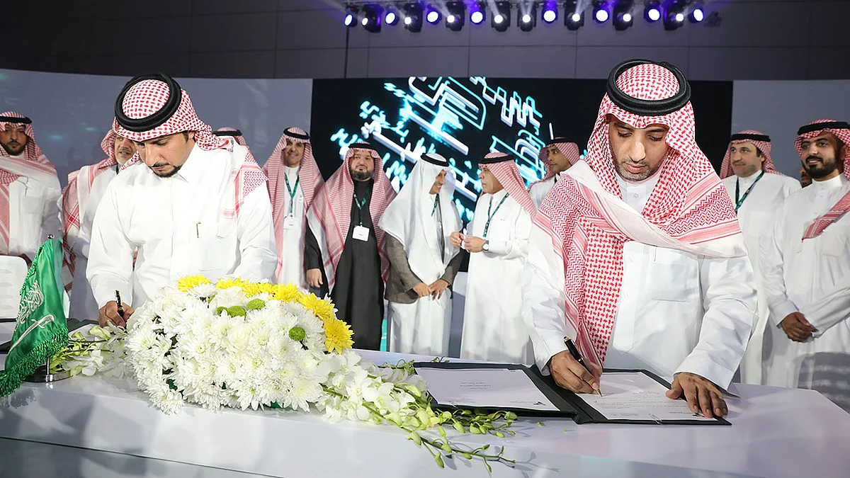 «الشؤون البلدية» و«الغرف السعودية» يوقعان اتفاقية تعاون لتعزيز الاستثمار