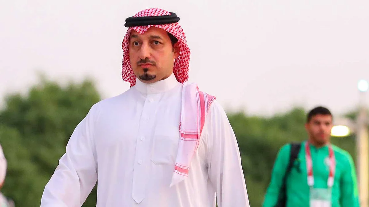 المسحل: لا يمكن جلب حكام لا يخطئون