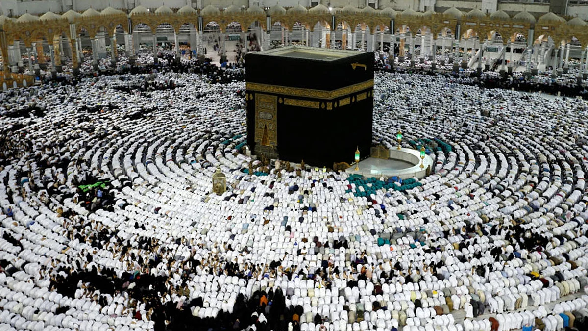 وزارة الحج: تعليق تأشيرات العمرة إجراء استباقي ومؤقت