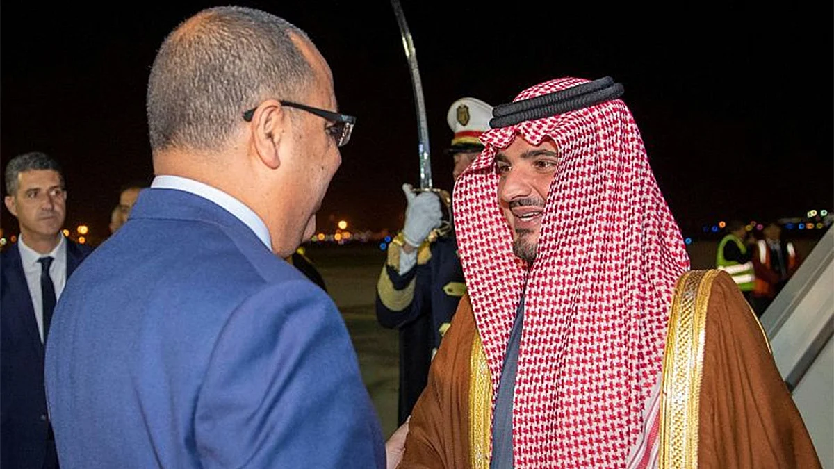 وزير الداخلية يصل تونس لرئاسة وفد المملكة باجتماع وزراء الداخلية العرب