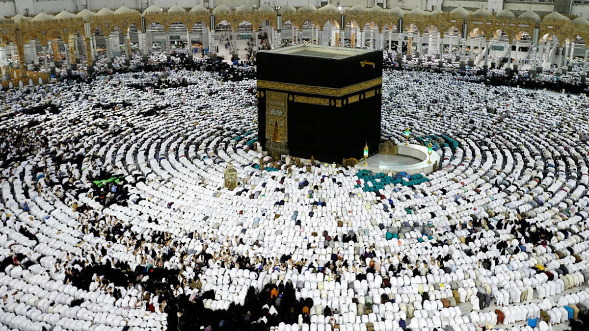 مفتي ماليزيا: قرار تعليق السعودية لتأشيرات العمرة يأتي لحفظ النفس