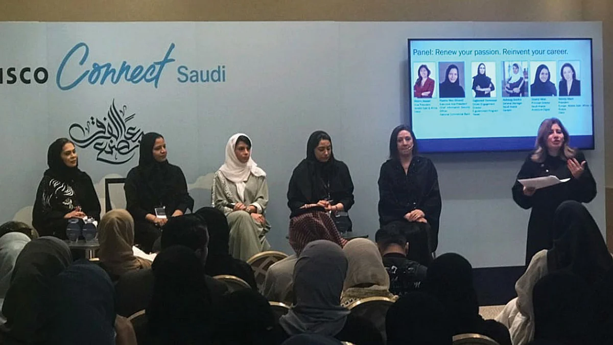 بالصور.. «معًا نصنع الفرق» تستعرض أدوار المرأة في العلوم والتكنولوجيا
